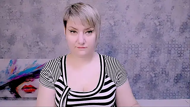 Djullia online show from February 9, 6:01 am