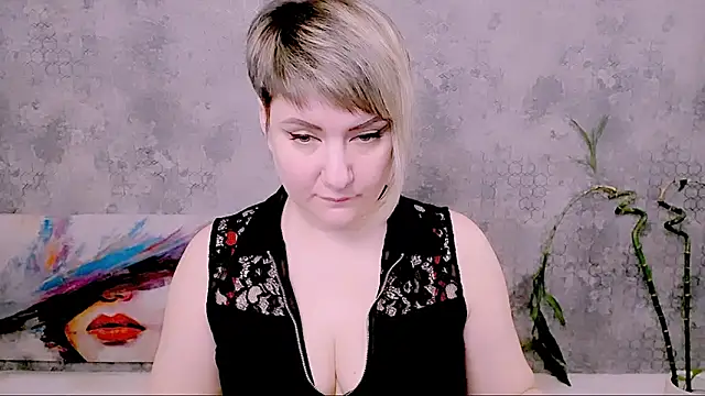 Djullia online show from February 23, 7:28 am