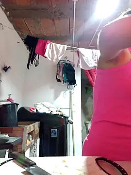 annie-19 online show from December 19, 6:34 pm