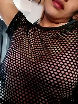 annie-19 online show from January 11, 5:07 pm