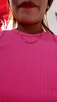 annie-19 online show from January 25, 6:35 pm