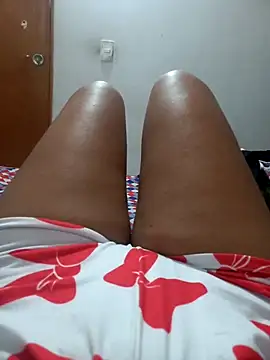 annie-19 online show from September 24, 8:45 pm