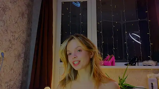 sinteas online show from January 19, 2:10 pm