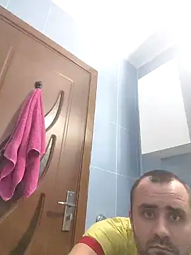 Snapshot of Govora chatting on December 19, 6:12 am Govora online show from December 19, 6:12 am