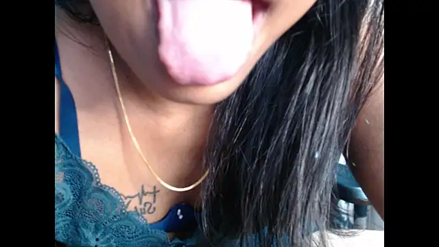 Snapshot of CuteRhea69 chatting on February 6, 1:54 pm CuteRhea69 online show from February 6, 1:54 pm