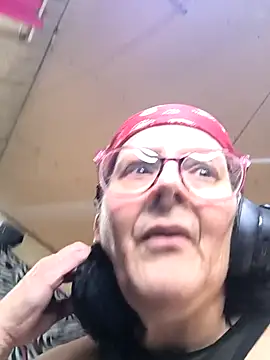 davisdesiresxh online show from November 10, 3:00 pm