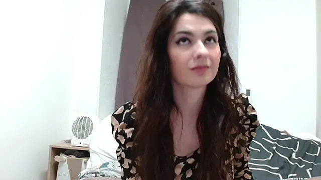 desirmiss1 online show from December 18, 7:47 am