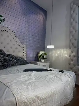 Snapshot of Tayra_Siny chatting on March 15, 6:32 pm Tayra Siny online show from March 15, 6:32 pm