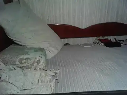 Alma Evelynne online show from March 7, 8:00 pm