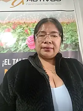   valentina18 online show from February 13, 1:07 pm