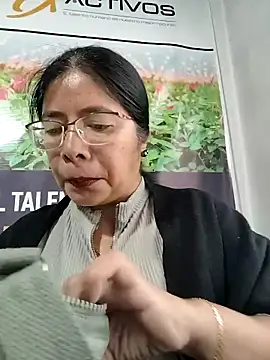   valentina18 online show from February 24, 12:58 pm