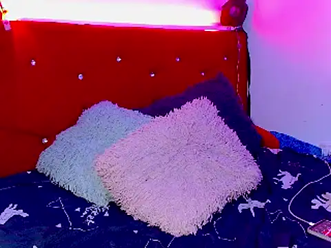 LAICK 01 online show from December 12, 5:10 am