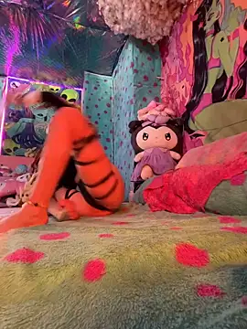 Snapshot of BABYUNICORN chatting on December 21, 9:11 pm BABYUNICORN online show from December 21, 9:11 pm