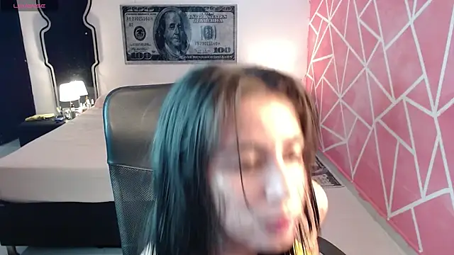 Snapshot of valentina_angel chatting on October 31, 2:23 am valentina angel online show from October 31, 2:23 am