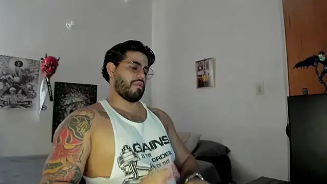 Snapshot of _Coddygold_ chatting on January 23, 3:11 pm Coddygold online show from January 23, 3:11 pm