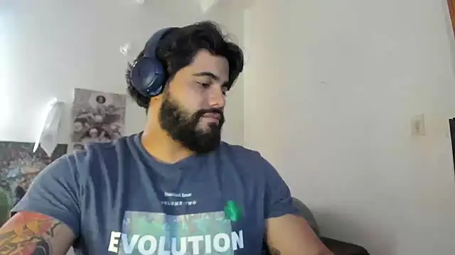 Snapshot of _Coddygold_ chatting on March 13, 3:06 pm Coddygold online show from March 13, 3:06 pm