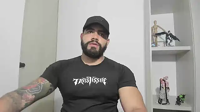 Snapshot of _Coddygold_ chatting on September 24, 11:30 pm Coddygold online show from September 24, 11:30 pm