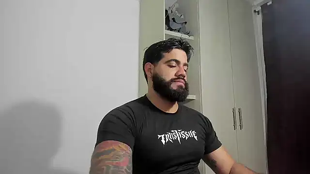 Snapshot of _Coddygold_ chatting on October 14, 11:11 am Coddygold online show from October 14, 11:11 am