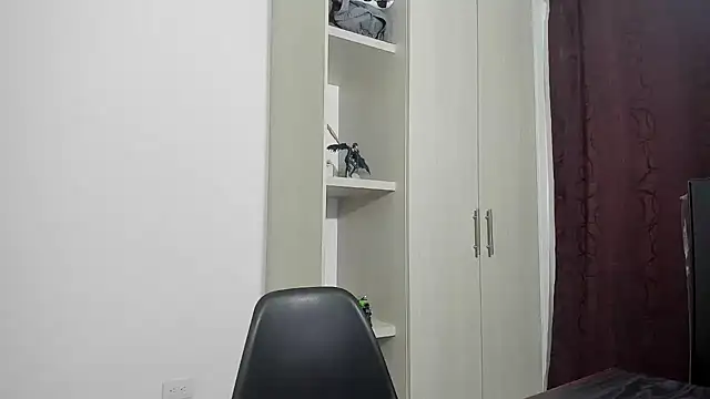 Snapshot of _Coddygold_ chatting on November 21, 12:04 pm Coddygold online show from November 21, 12:04 pm