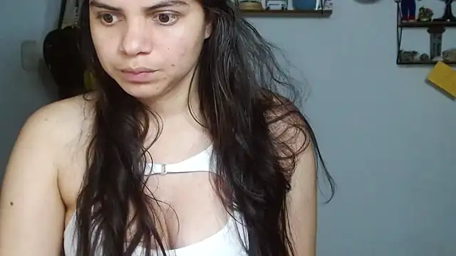 Snapshot of Nikkykora15 chatting on February 8, 12:28 am Nikkykora15 online show from February 8, 12:28 am