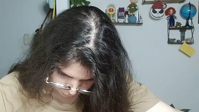 Snapshot of Nikkykora15 chatting on February 12, 2:14 am Nikkykora15 online show from February 12, 2:14 am