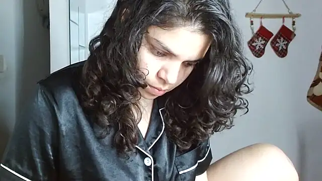 Nikkykora15 online show from December 19, 1:23 am