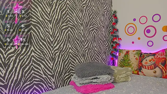 Snapshot of JennyShow chatting on January 5, 7:07 am JennyShow online show from January 5, 7:07 am