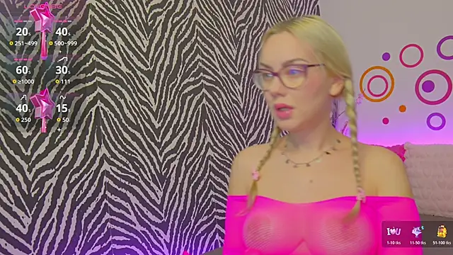 Snapshot of JennyShow chatting on November 9, 6:55 am JennyShow online show from November 9, 6:55 am