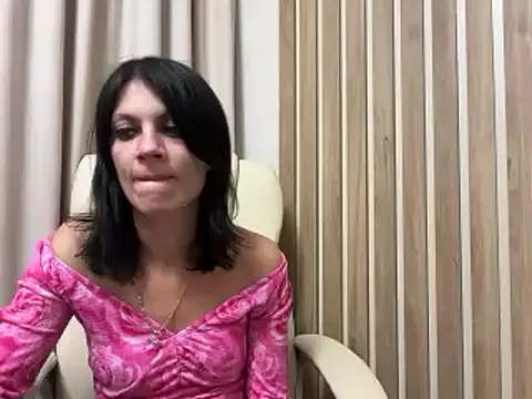 Snapshot of InjaAtHome chatting on September 16, 6:42 pm InjaAtHome online show from September 16, 6:42 pm