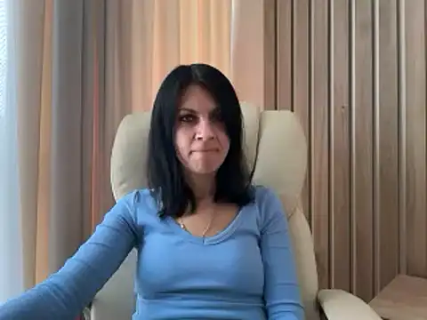 Snapshot of InjaAtHome chatting on October 18, 8:04 am InjaAtHome online show from October 18, 8:04 am