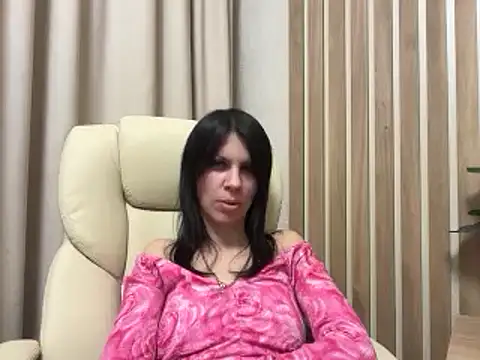 InjaAtHome online show from April 4, 7:33 pm