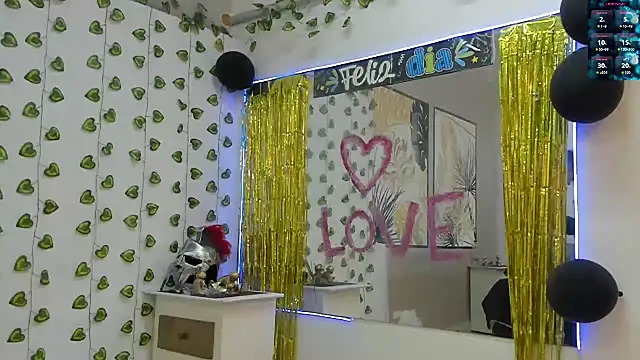 Snapshot of ChoreyTaiylor chatting on October 1, 3:29 pm ChoreyTaiylor online show from October 1, 3:29 pm