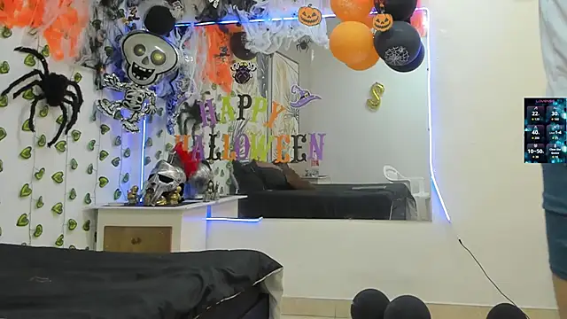 Snapshot of ChoreyTaiylor chatting on October 23, 2:49 pm ChoreyTaiylor online show from October 23, 2:49 pm