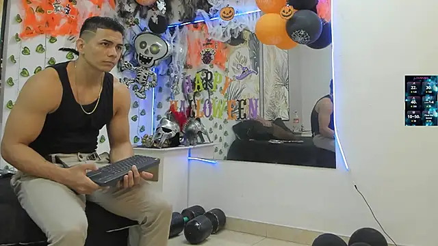 Snapshot of ChoreyTaiylor chatting on October 26, 1:06 pm ChoreyTaiylor online show from October 26, 1:06 pm