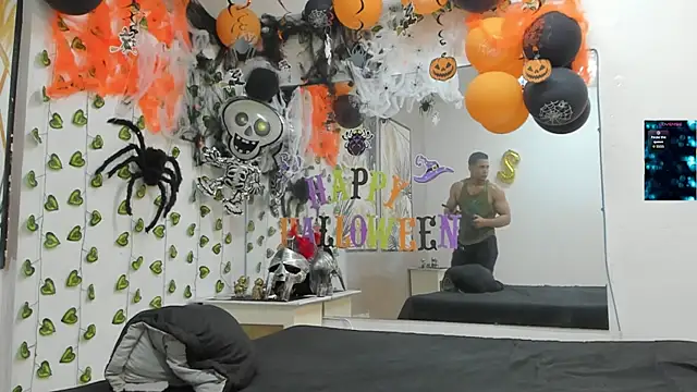 Snapshot of ChoreyTaiylor chatting on October 29, 2:52 pm ChoreyTaiylor online show from October 29, 2:52 pm