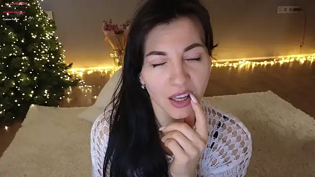 Mary love16 online show from December 3, 9:11 am