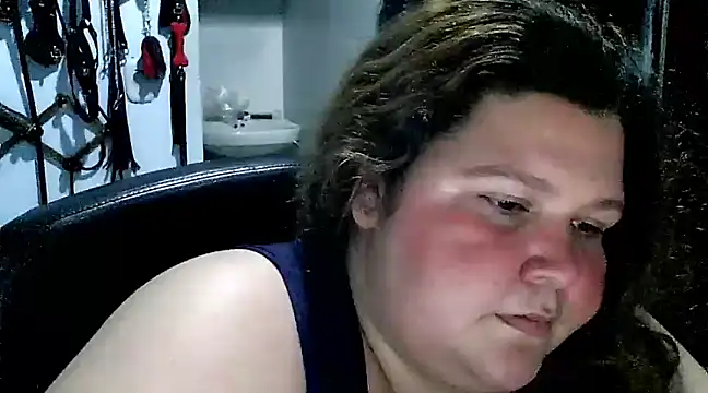 squirt322bbw online show from February 11, 9:25 pm