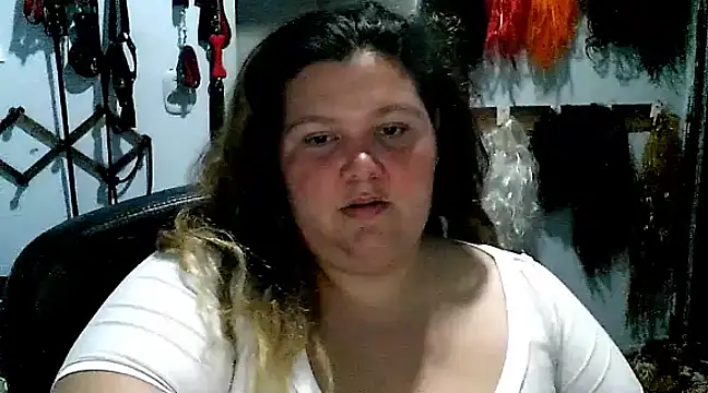 squirt322bbw online show from February 17, 2:09 am