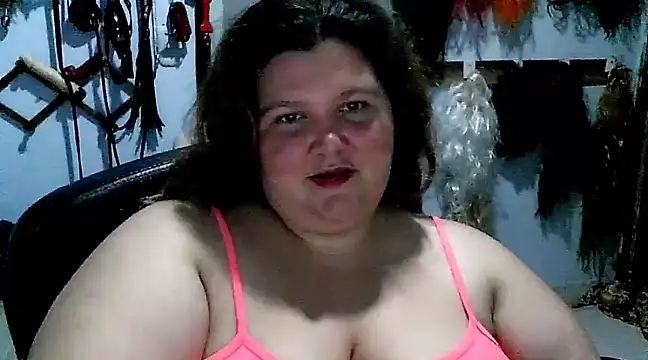 squirt322bbw online show from February 18, 11:19 pm