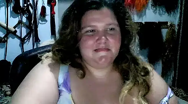 squirt322bbw online show from February 26, 3:32 am