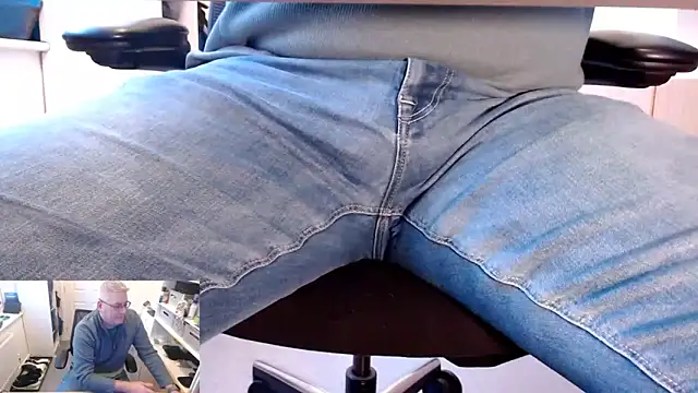 RicRockhard online show from November 24, 9:31 am