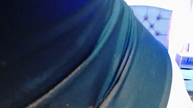 Snapshot of cheryl_hs chatting on January 25, 4:45 am cheryl hs online show from January 25, 4:45 am