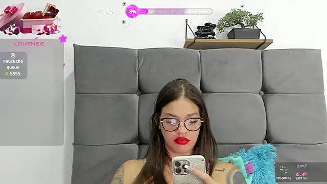zoe69x online show from January 22, 5:05 am