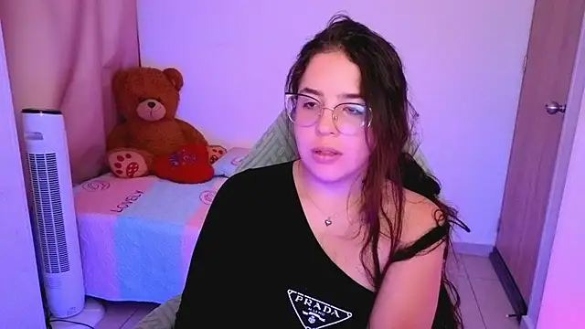  alicia z online show from April 16, 9:39 pm