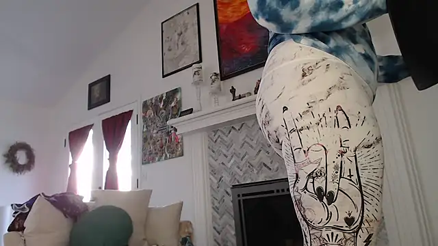 Snapshot of AuroraWillows chatting on March 1, 7:15 pm AuroraWillows online show from March 1, 7:15 pm