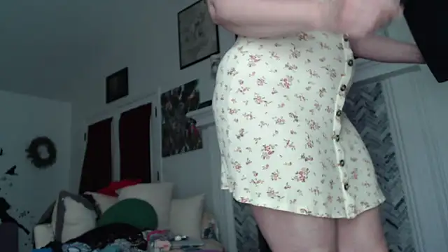 Snapshot of AuroraWillows chatting on March 11, 11:44 am AuroraWillows online show from March 11, 11:44 am