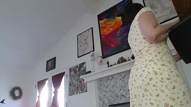 Snapshot of AuroraWillows chatting on March 11, 2:51 pm AuroraWillows online show from March 11, 2:51 pm