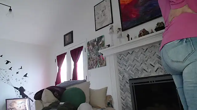 Snapshot of AuroraWillows chatting on March 15, 4:32 pm AuroraWillows online show from March 15, 4:32 pm