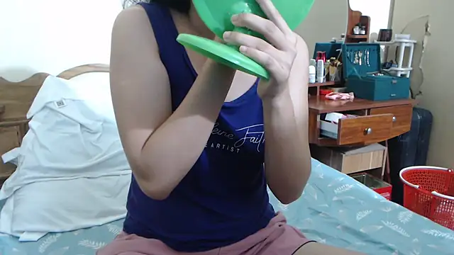 Snapshot of Beauty_Asian_Tina chatting on September 20, 8:04 am Beauty Asian Tina online show from September 20, 8:04 am