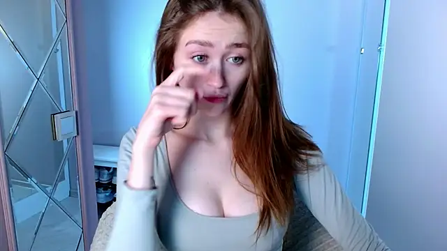 Snapshot of millllina chatting on January 15, 5:26 pm millllina online show from January 15, 5:26 pm